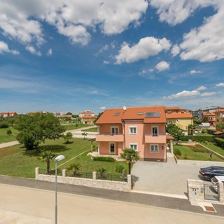 Guest House Gloria Novigrad  Екстер'єр фото