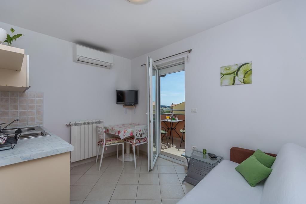 Guest House Gloria Novigrad  Екстер'єр фото